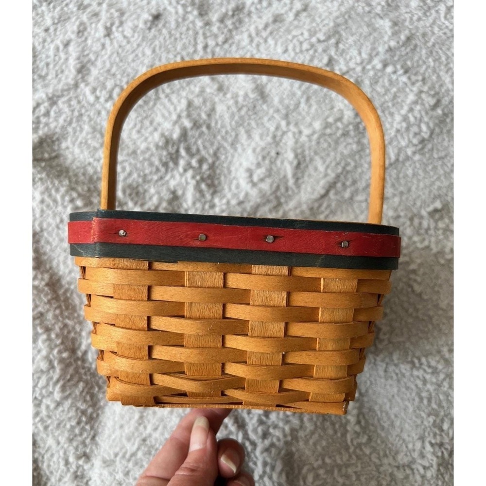 Longaberger‎ 2001 All American Strawberry Basket - Picture 4 of 7